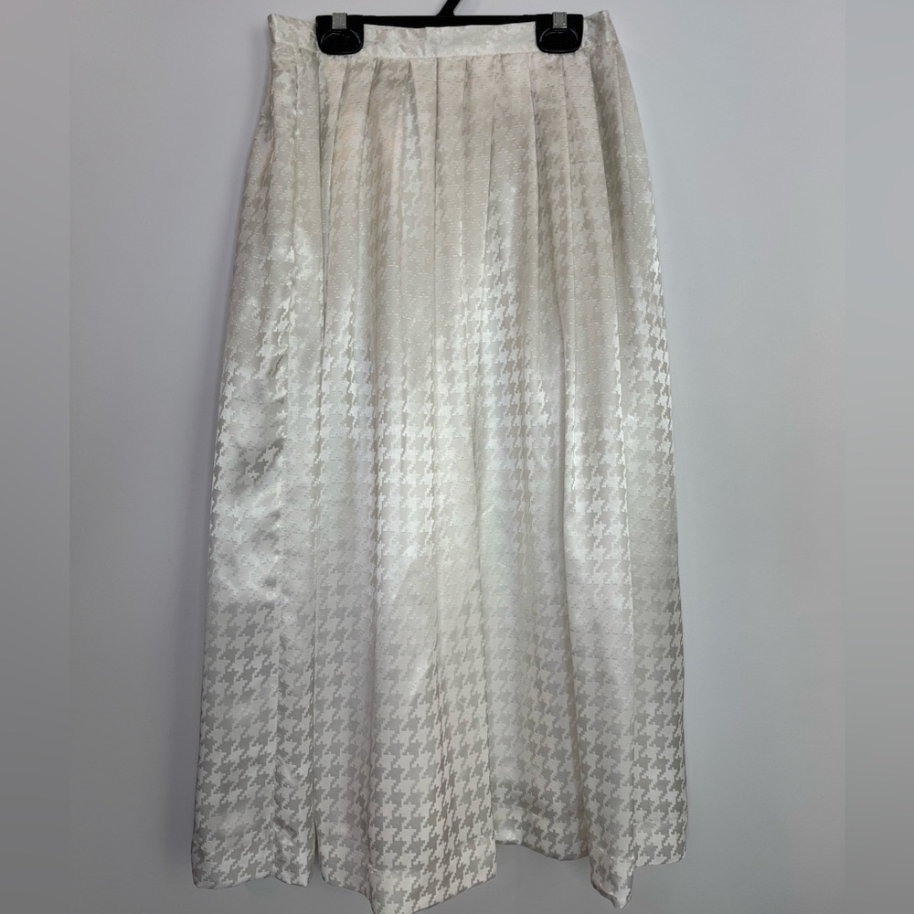 Vintage satin finish Houndstooth pleated Skirt